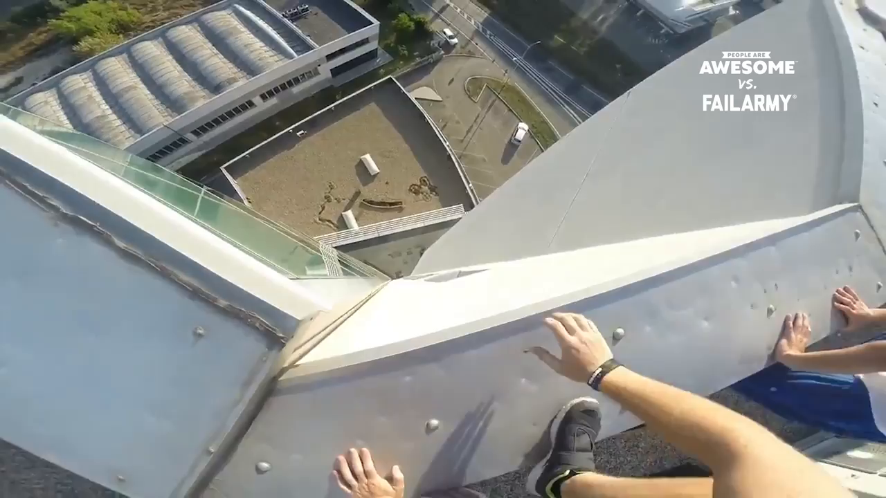 Watch People are Awesome Spain